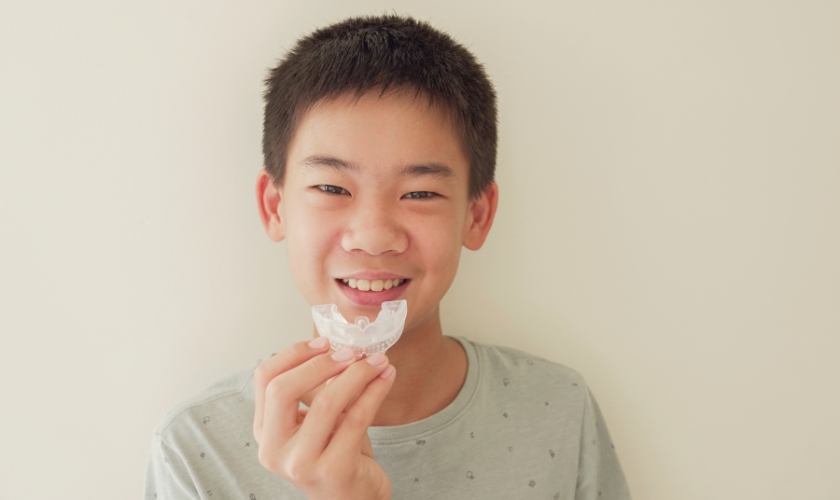 Should My Child Get Early Orthodontics? Weighing the Pros and Cons